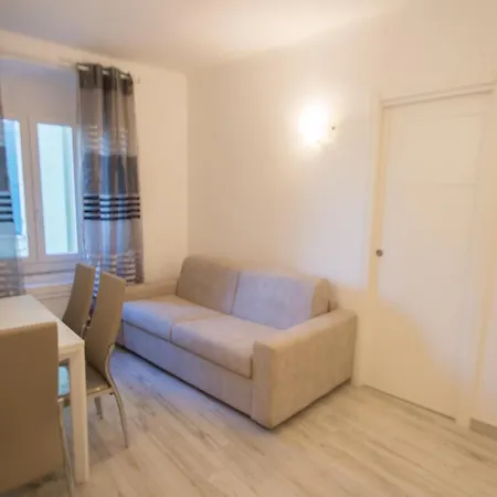 Relais Al Mare Apartamento Varazze