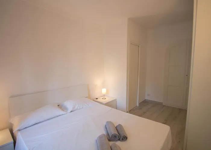 Relais Al Mare شقة فاراتسي